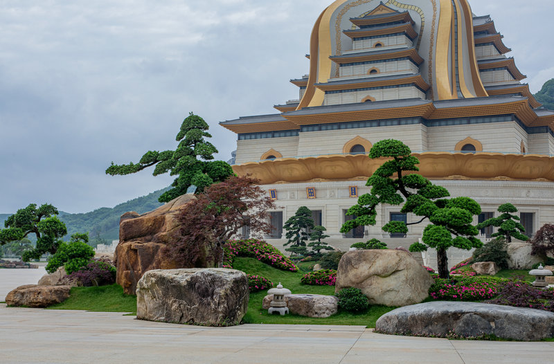 12、廣場(chǎng)南側(cè)景石組景.jpeg